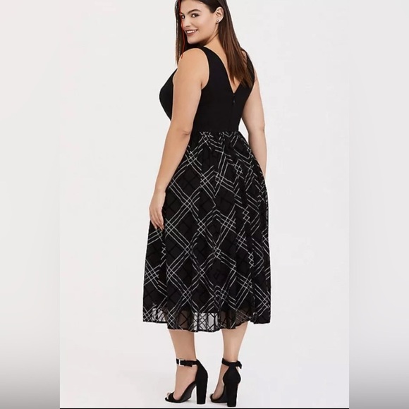 Torrid Dress Black Whimsigoth Fairy Grunge Sz 14 Mesh Plaid Midi Flowy Babydoll - Picture 2 of 10